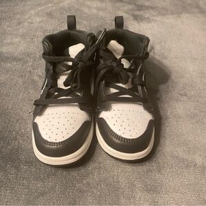 Jordan Kids 1 Mid SE 'Panda Elephant'